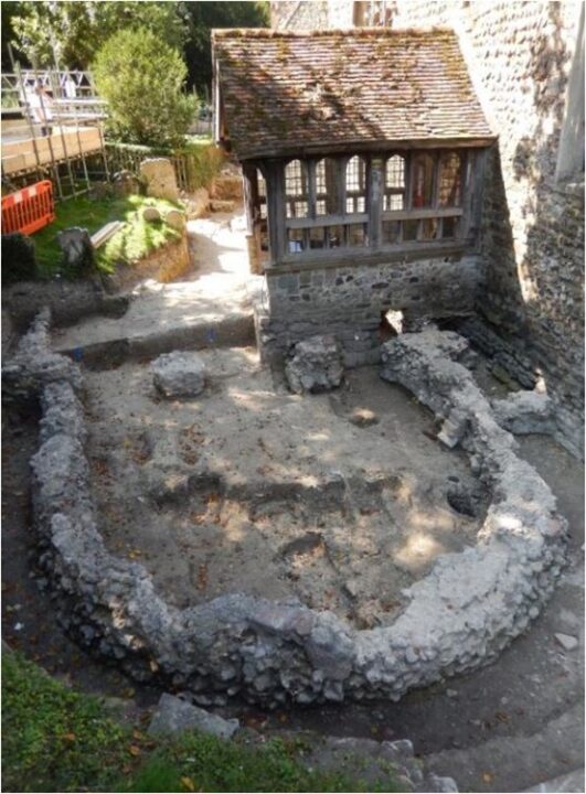 Los restos de la iglesia anglosajona de Lyminge