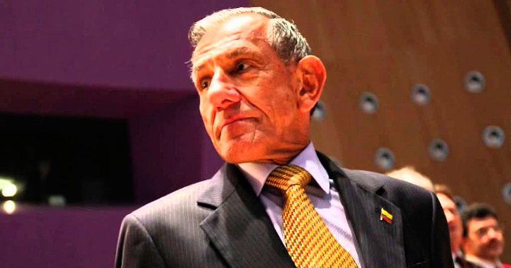 Julio Londono Paredes