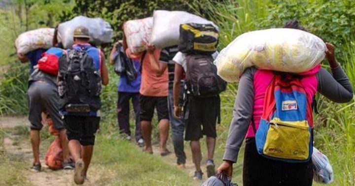 Migrantes venezolanos en la ruta del Darien