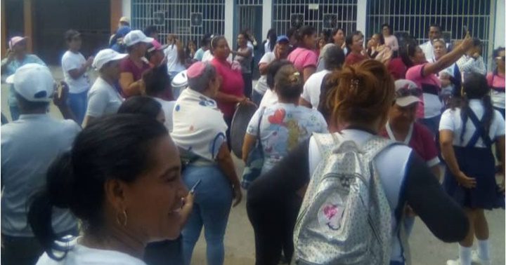 Protestaron Cumaná escuela Brasil II