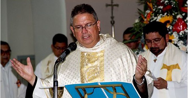 Monseñor Ernesto Romero de Tucupita