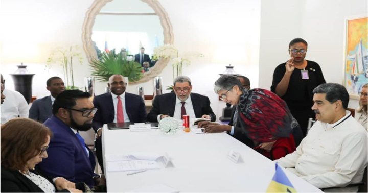 Irfaan Ali y Nicolás Maduro