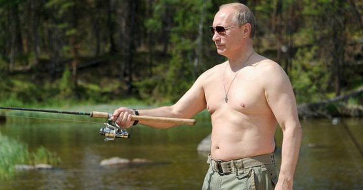 Vladimir Putin a pescando