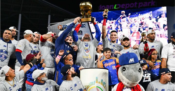 Tiburones campeones Serie del Caribe 2024