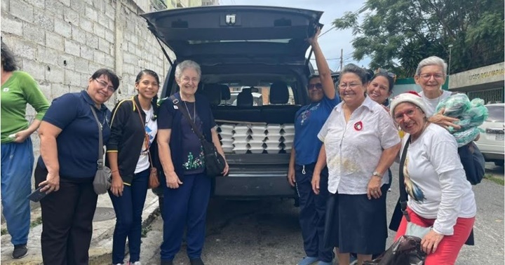 Cena Navideña Frailes de Catia 2024 3