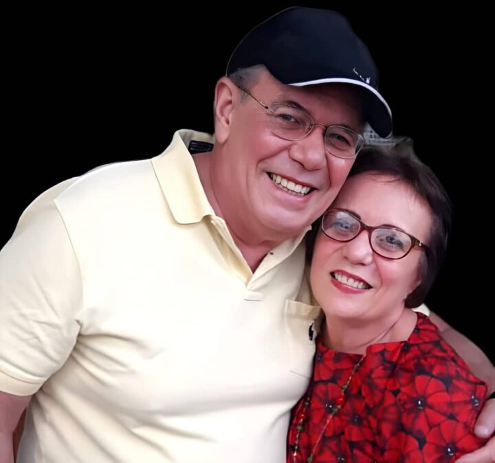 El Periodista exhiliado y su esposa