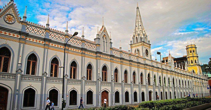 Academias de Venezuela