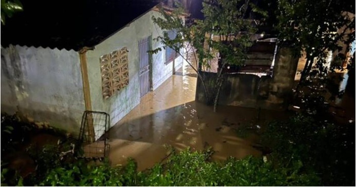 Las lluvias dejan inundaciones con pérdidas en el estado Sucre