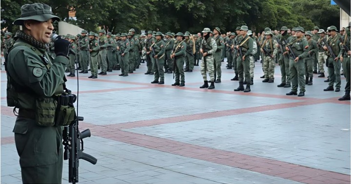 Militares venezolanos