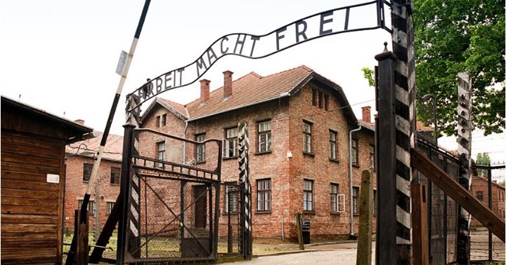 Auschwitz