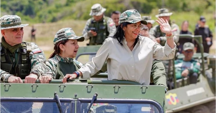 Delcy Rodríguez y Carmen Meléndez
