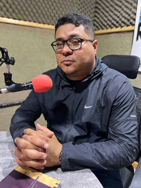 Dir. del IDES Jesús Márquez Dir. del IDES